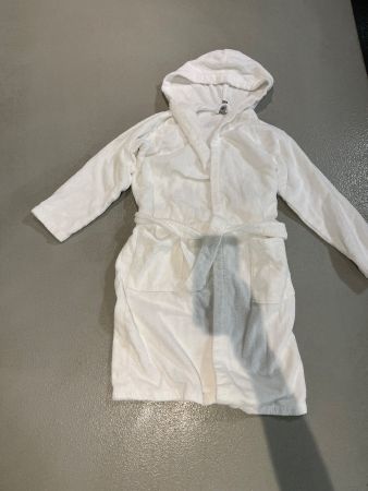 Neuwertiger weisser kuscheliger Bademantel
