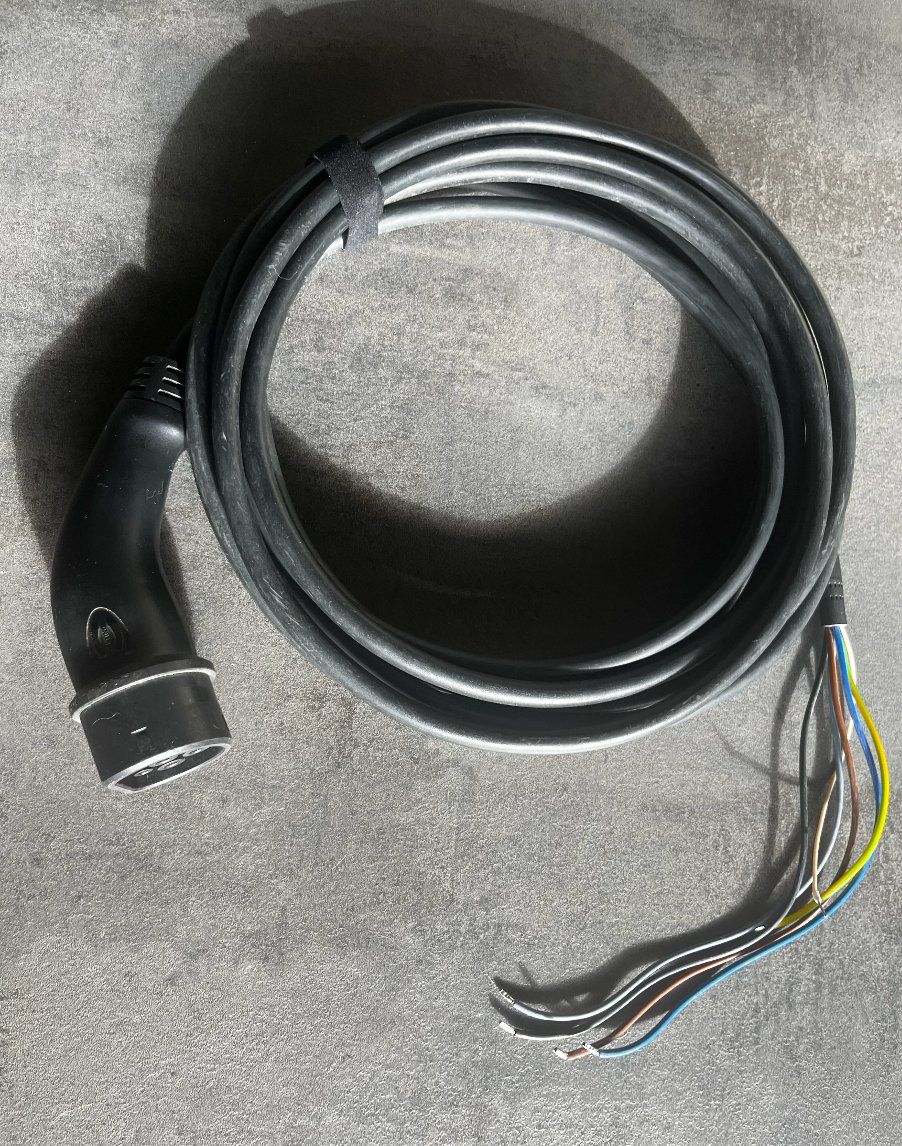Kabel: Câble de charge type 2 pour voiture électrique – Gebraucht aus Cousset von xgi_c7z6