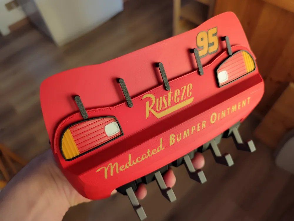 Eisenwaren: Lightning McQueen Schlüsselhalter – Neu (gemäss Beschreibung) aus Niederweningen von Wellington3D 6