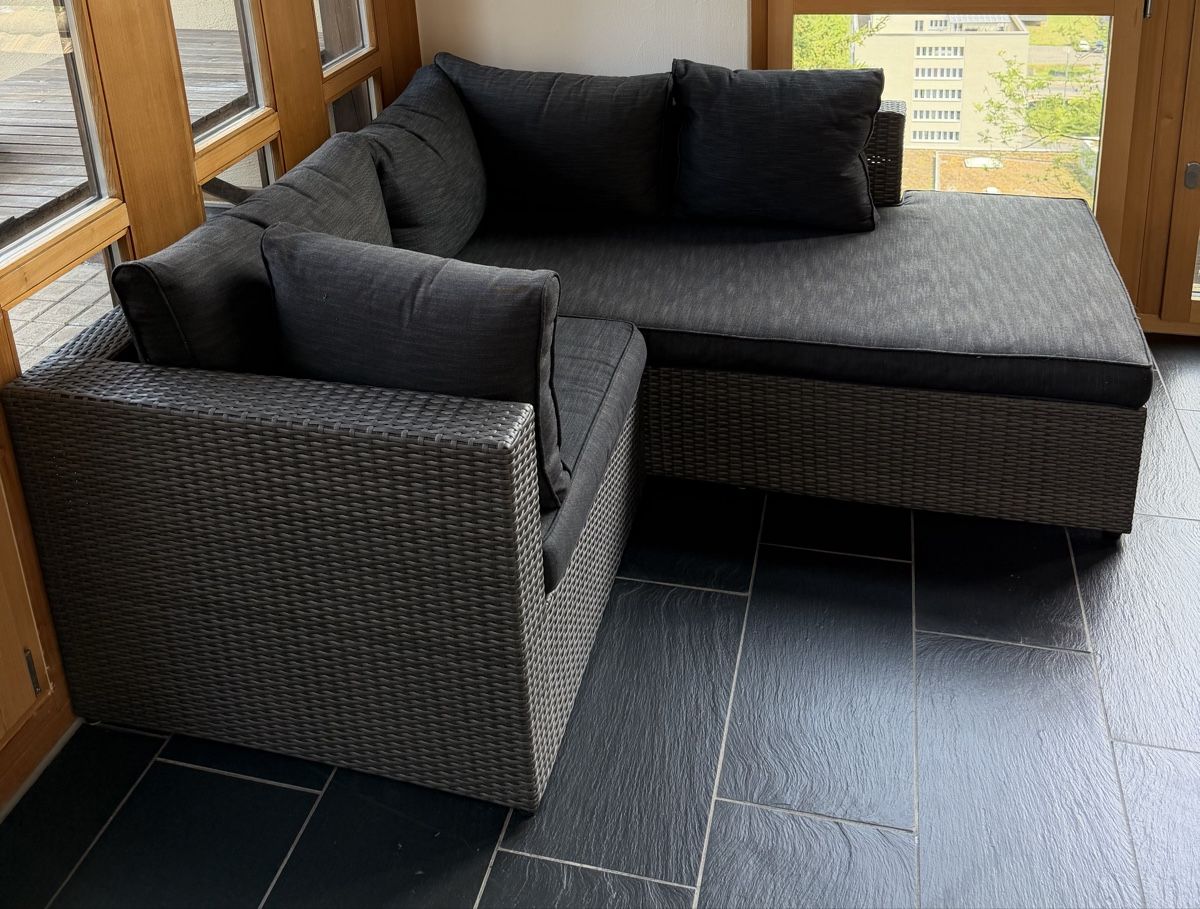 Sofas: Lounge Rattan – Neu (gemäss Beschreibung) aus Chur von Sim7000