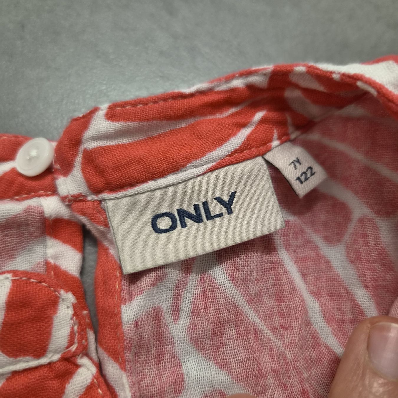 Lotti & Set di vestiti: Sommerkleider Grösse 122 – Usato da Sarmenstorf venduto da Turischt 2