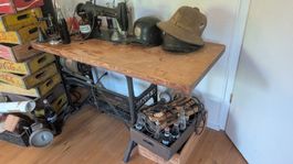 Nähmaschine Singer Antik mit Tisch