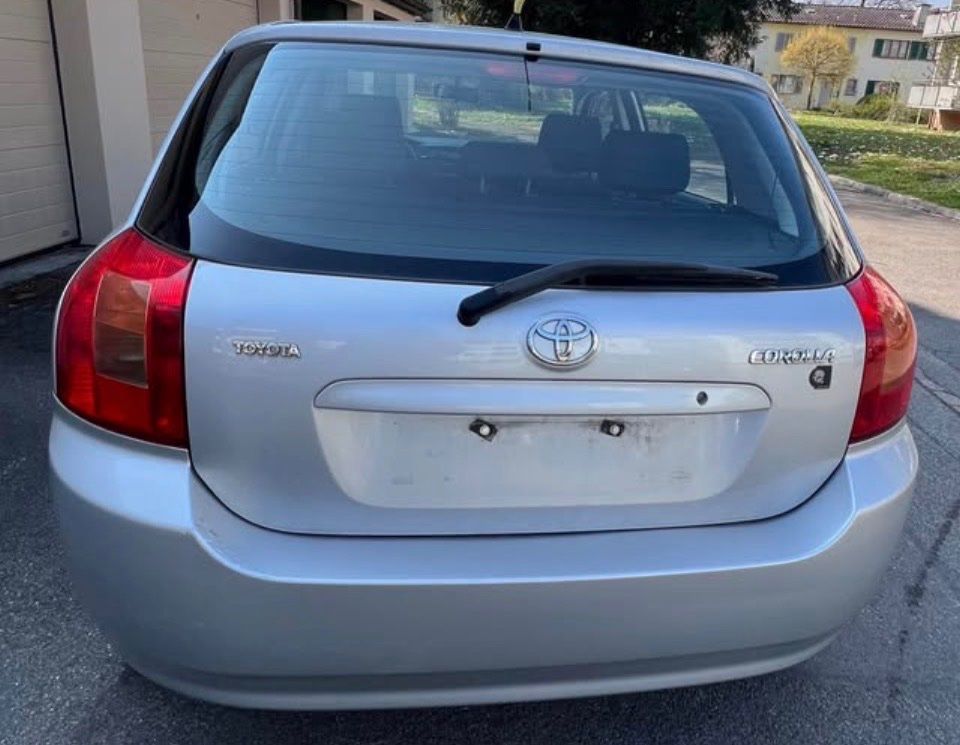 Toyota Automobili: Toyota Corolla 1.4  Jg 2003 – Usato da Zürich venduto da master8051 3