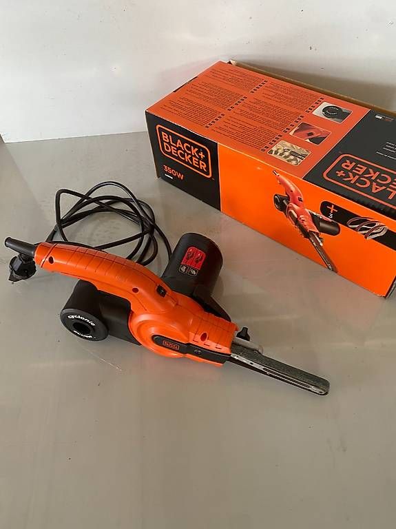 Smerigliatrici & Lucidatrici: Ponceuse a bande   Black et Decker – Usato da Cortaillod venduto da cri_hw2g