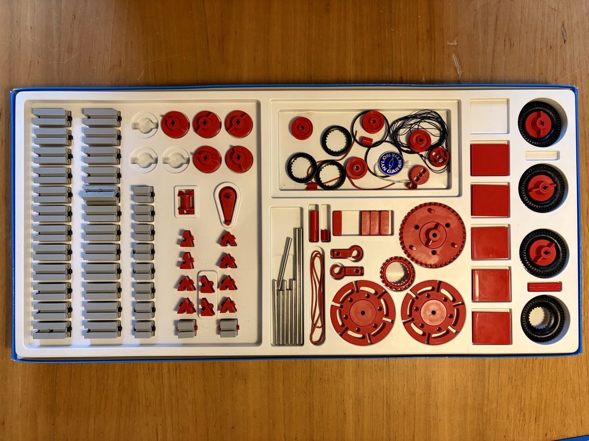 Fischer Kit di costruzioni: Fischertechnik Grundkasten 200 – Usato da Basel venduto da Konix 1