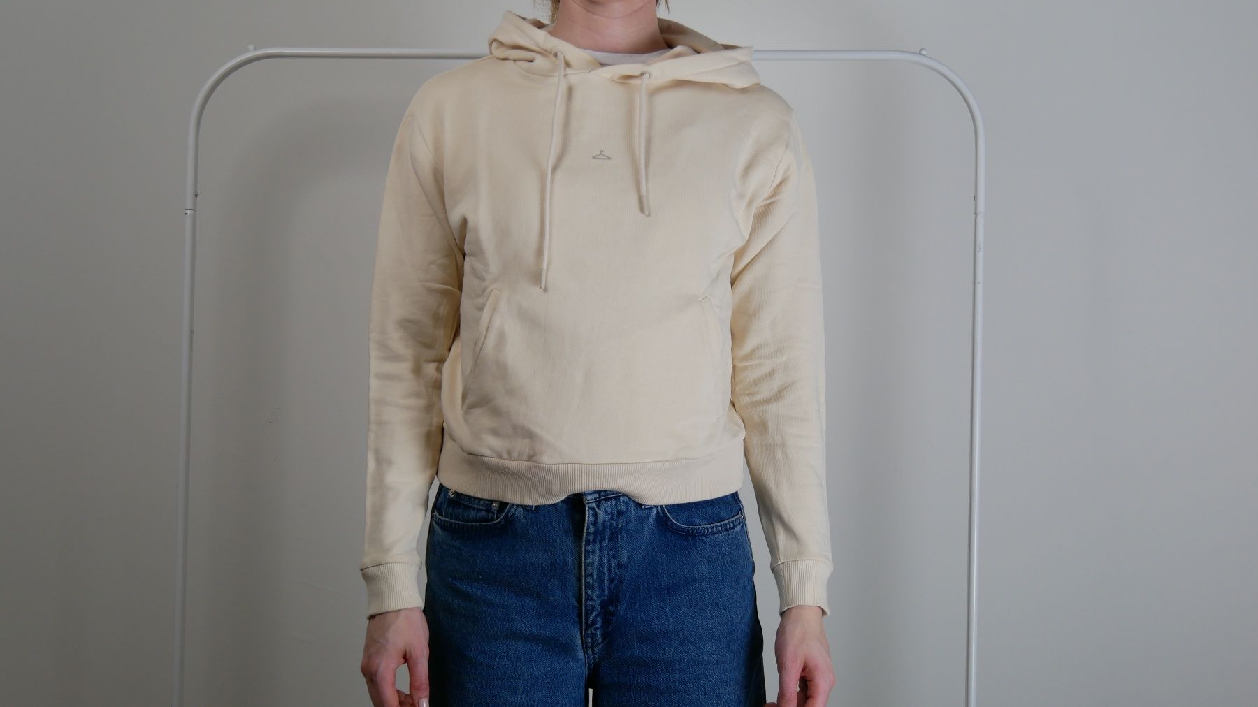 Holzweiler Maglioni & Felpe: Holzweiler Pullover beige Hoodie Kaputzenpullover Sweater – Nuovo (secondo la descrizione) da Zürich venduto da julia_vina 3