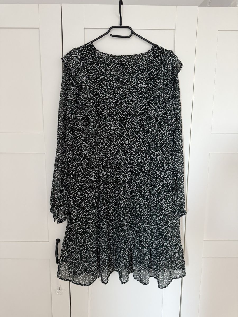 Kleider: Kleid RESERVED | Grösse 40  – Gebraucht aus Winterthur von saram26 3