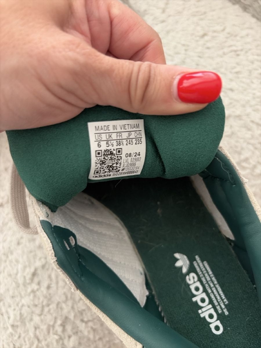 Scarpe per ragazzi: Adidas Sneaker 38 2/3 – Usato da Steinach venduto da Danijela1112 1