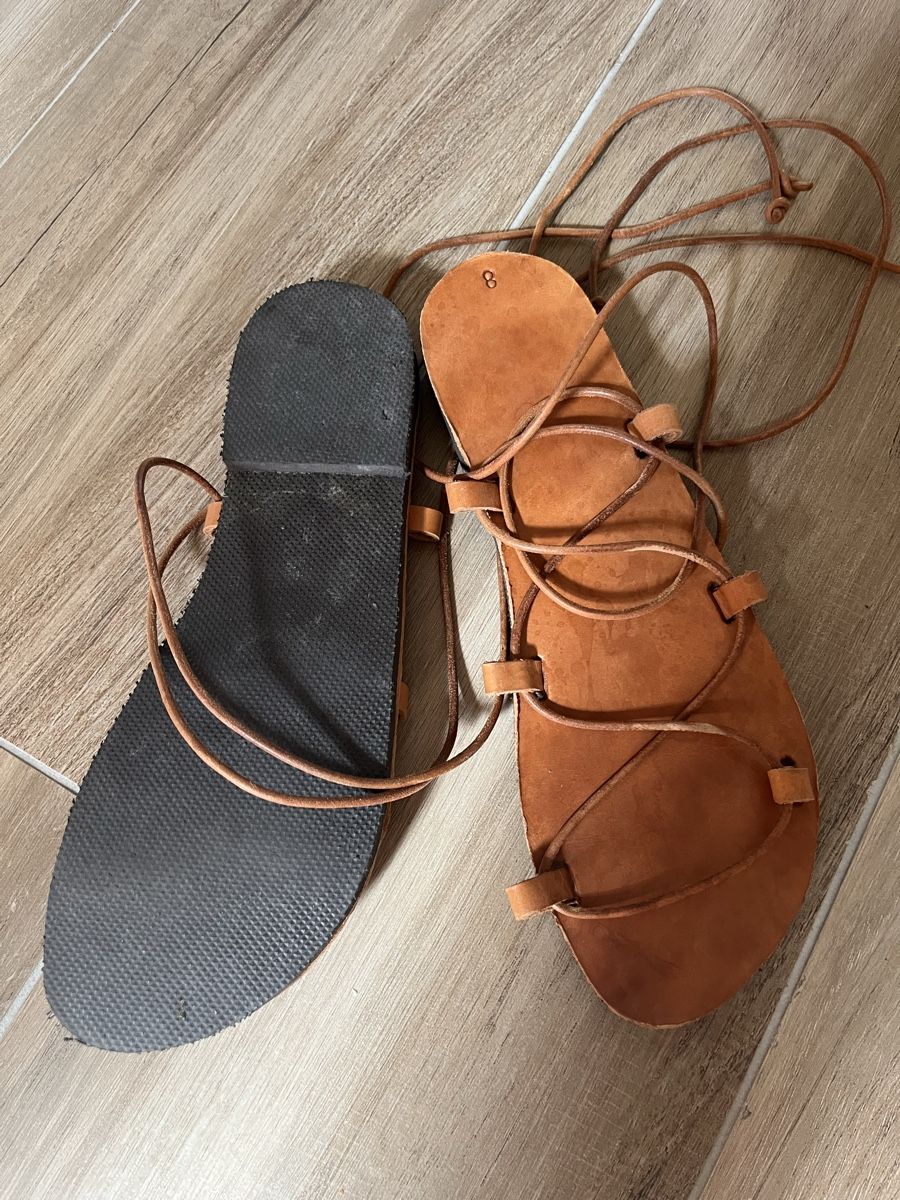 Scarpe da donna: Sandales grecques cuir – Usato da Euseigne venduto da so.ART 1