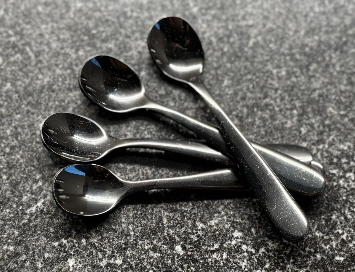 Sola Löffel: Espressolöffel Schwarz 4 Stück – Neu (gemäss Beschreibung) aus Oberburg von dplayzz