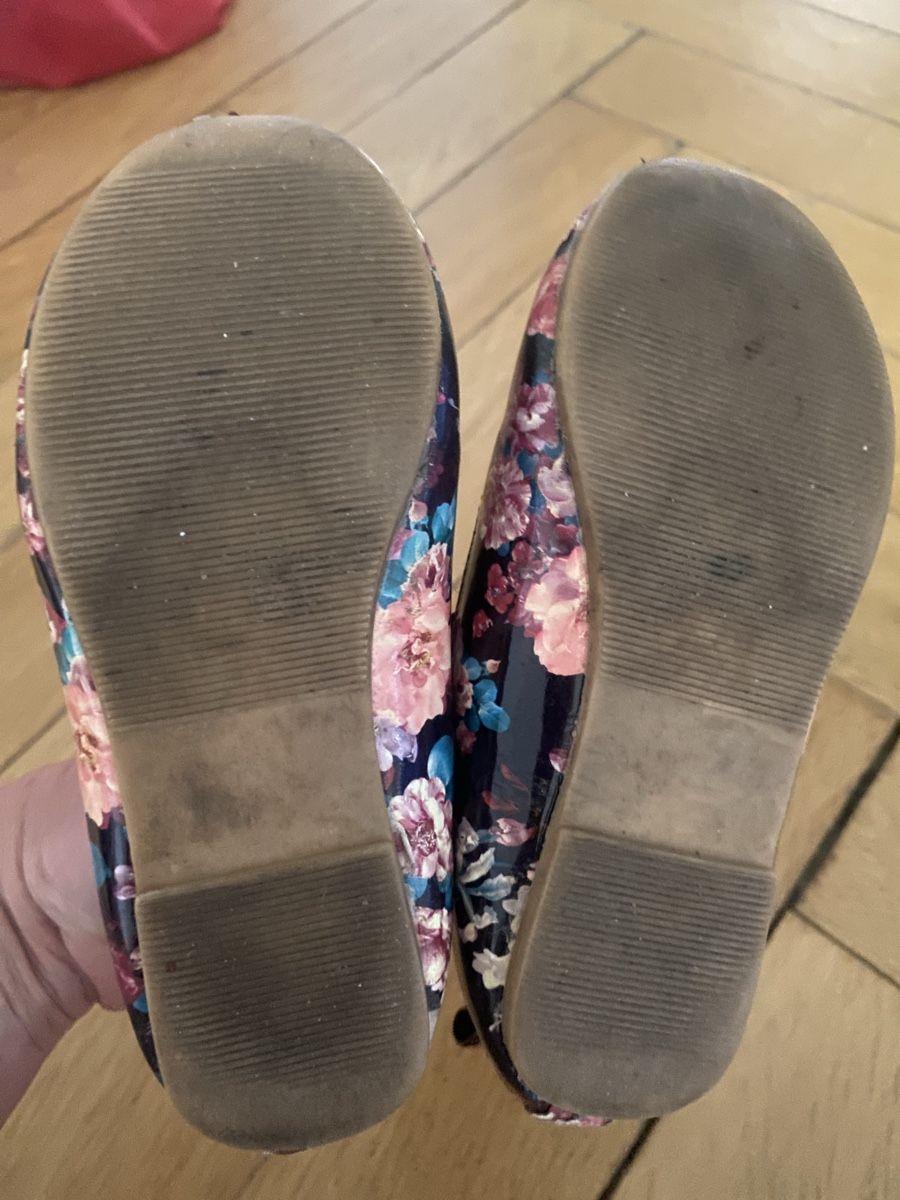 Scarpe per ragazze: Blumen-Ballerinas, Gr. 26 – Usato da Bern venduto da Elisa64 2