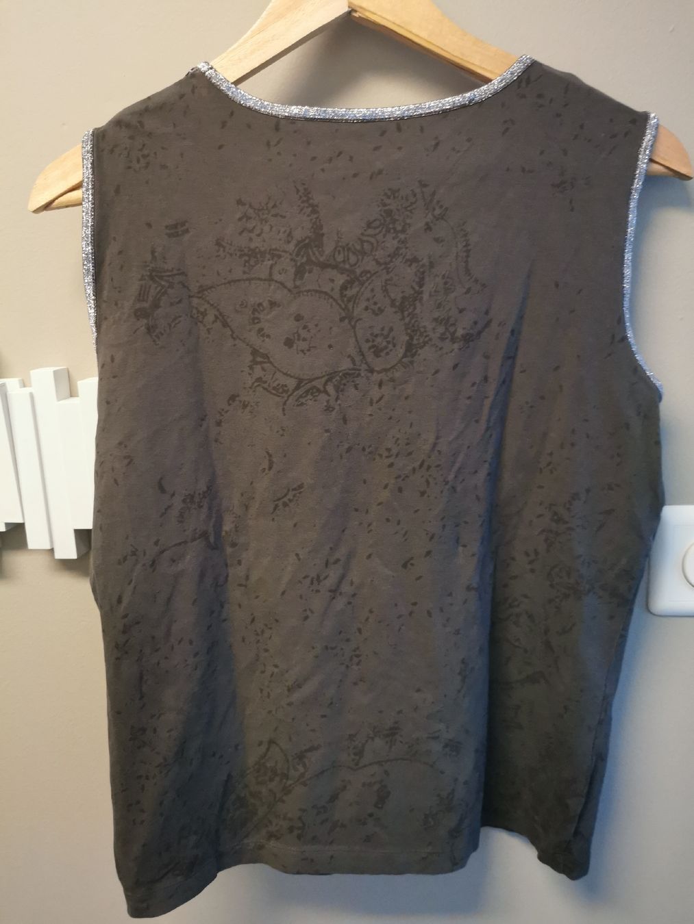 T-shirt: Shirt vin Frank Walder Gr. 42 – Usato da Stettfurt venduto da gutzli_al 1
