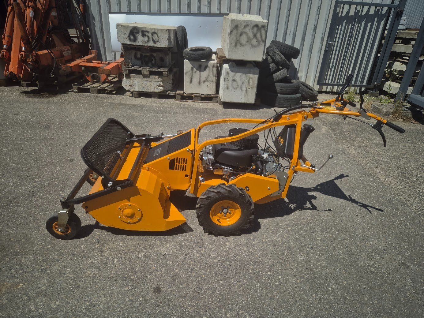 Tutte le macchine: AS Schlegelmäher – Usato da Bellach venduto da Zetor25 1