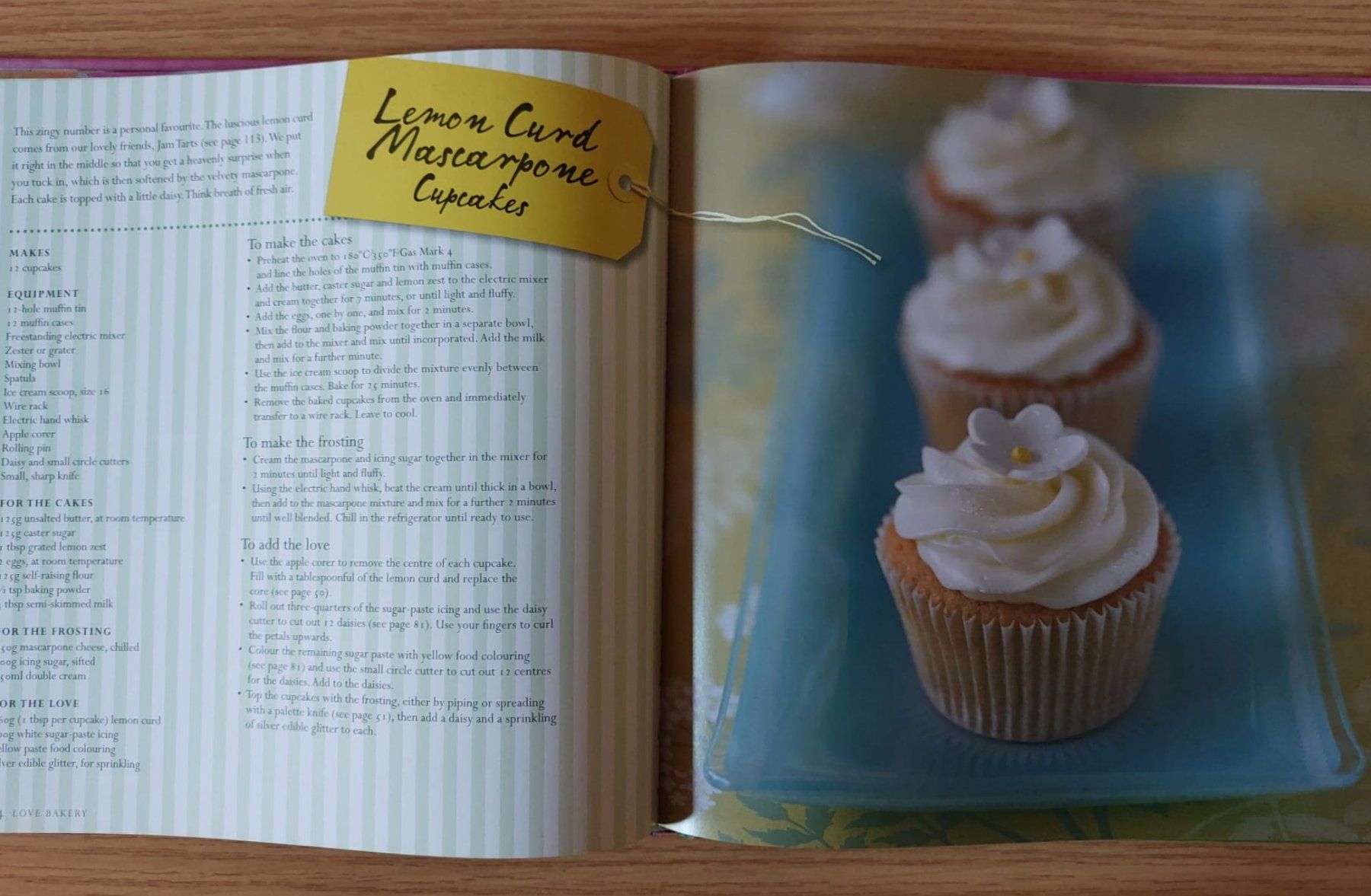 Libri: Cupcakes from the Heart - Backbuch - Samatha Blears – Usato da Urtenen-Schönbühl venduto da Kahru 8