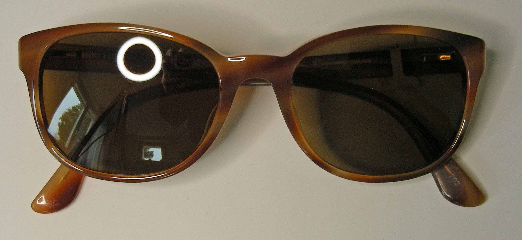 Salvatore Ferragamo Occhiali & Lenti: Sonnenbrille Salvatore Ferragamo – Nuovo (secondo la descrizione) da Küsnacht ZH venduto da Optiliq
