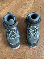 Gut erhaltene Trekking Schuhe von Lowa in Gr. 33