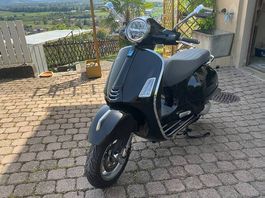 PIAGGIO Vespa GTS 300 Super HPE (2024)