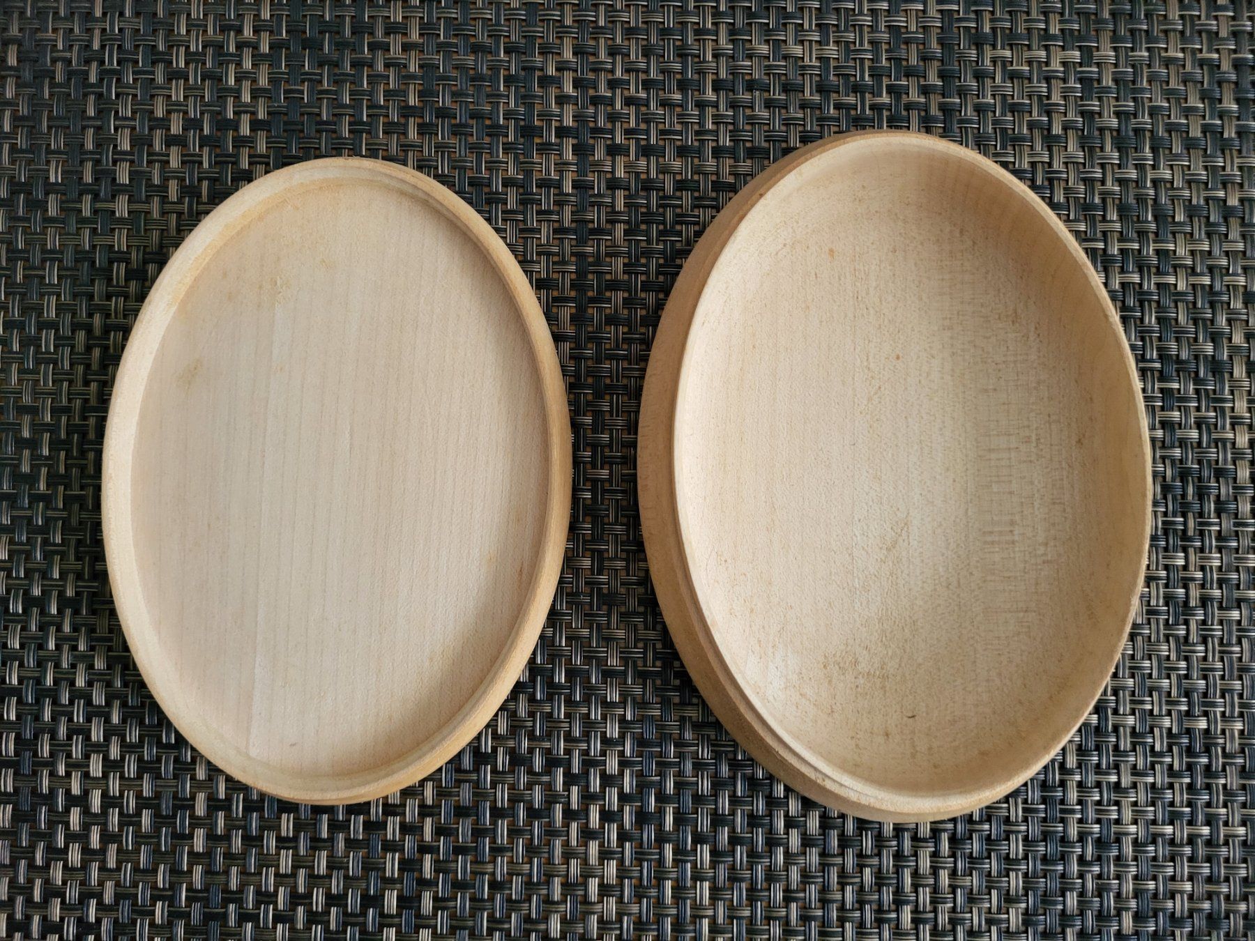 Holzartikel: Holz Schatulle - oval - Brandmalerei – Gebraucht aus Eschlikon TG von Hirzliblick 1