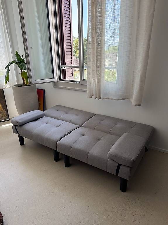 Divani: Schlafsofa hell grau / Sofa bed light grey – Usato da Zürich venduto da bar_nm8c