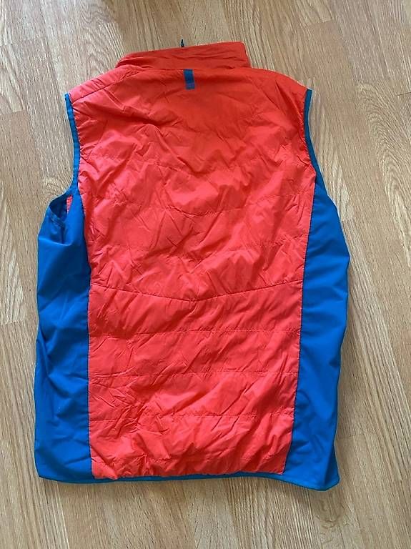 Gilet & Giacche: Gilet Kaikkialla Gr. L – Usato da Basel venduto da d-rayo 1