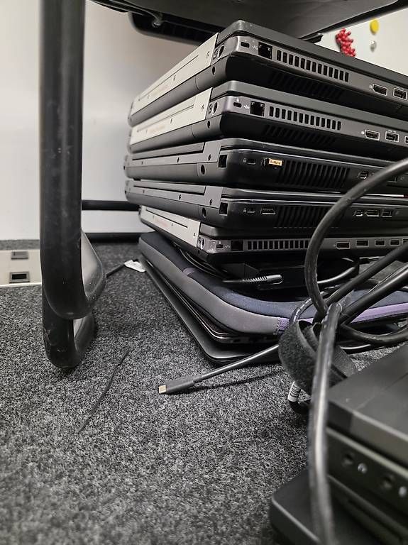 Notebook: Laptops  – Usato da Uster venduto da Anneliese_Besserdich