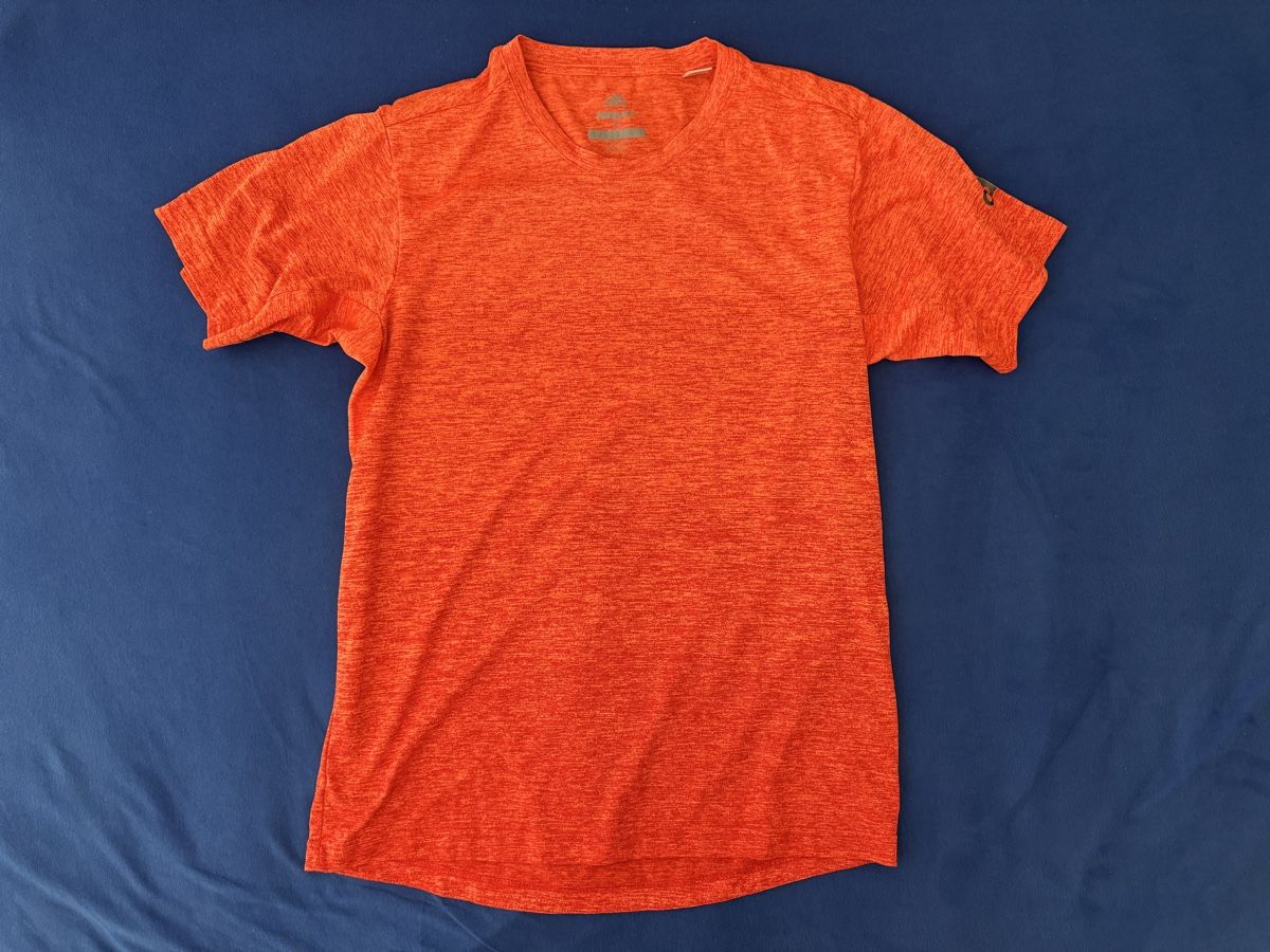 Adidas T-shirt: Adidas Sportshirt Gr. S – Usato da Untersiggenthal venduto da floriyang