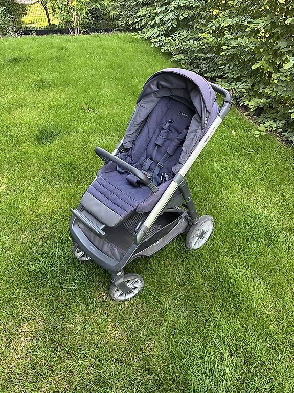 Poussette: Inglesina Aptica Kinderwagen mit Wanne – D'occasion à Reinach BL par tkl_csl8