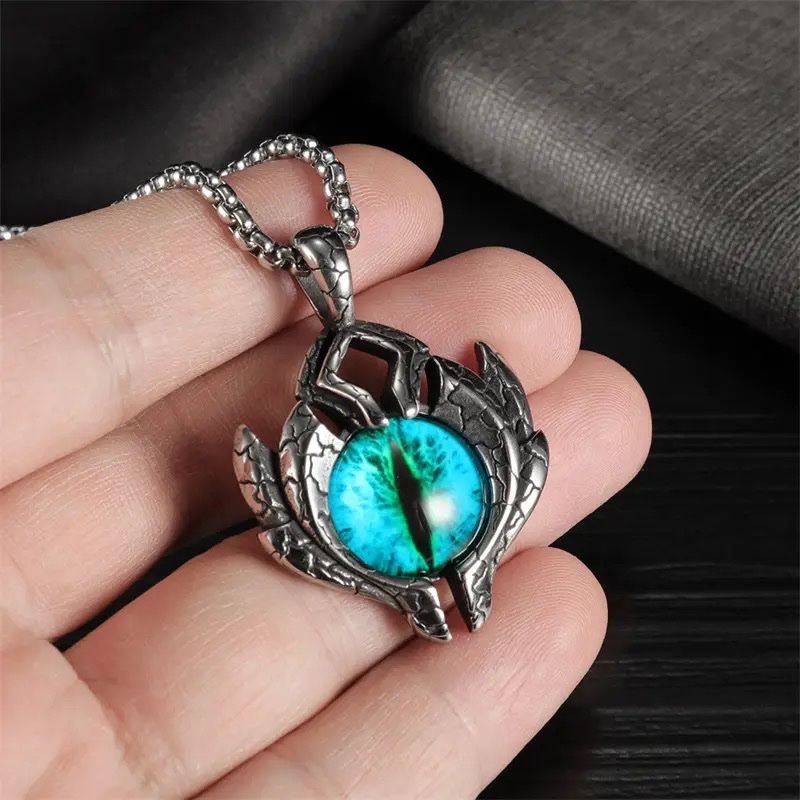 Catenine: Exquisite Blue Eye Pendant – Nuovo e nell'imballaggio originale da Aarburg venduto da StavFashion