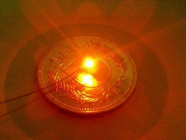 Componenti elettronici: LED SMD 0805, orange 50 Stk – Nuovo (secondo la descrizione) da Luzern venduto da Salefactory