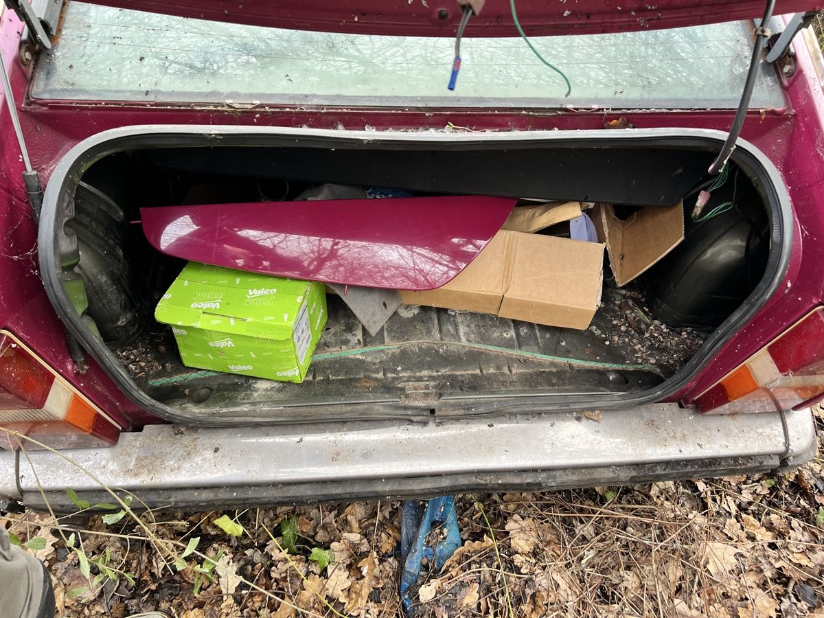 Citroën Autos: Citroen CX – Defekt aus Rickenbach LU von  6