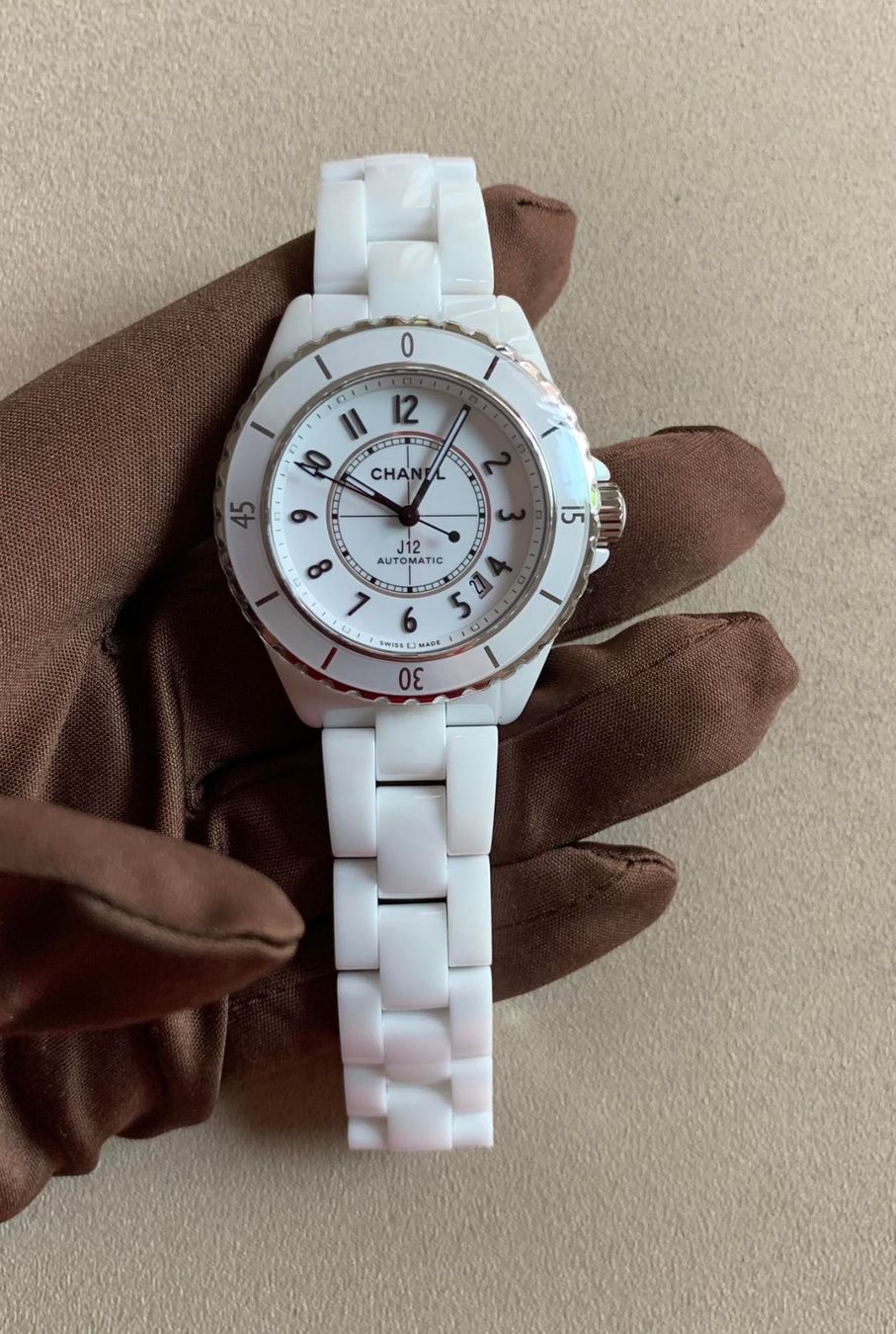 Chanel Orologi: CHANEL J12 – Nuovo e nell'imballaggio originale da Triesen venduto da hor_6kx9