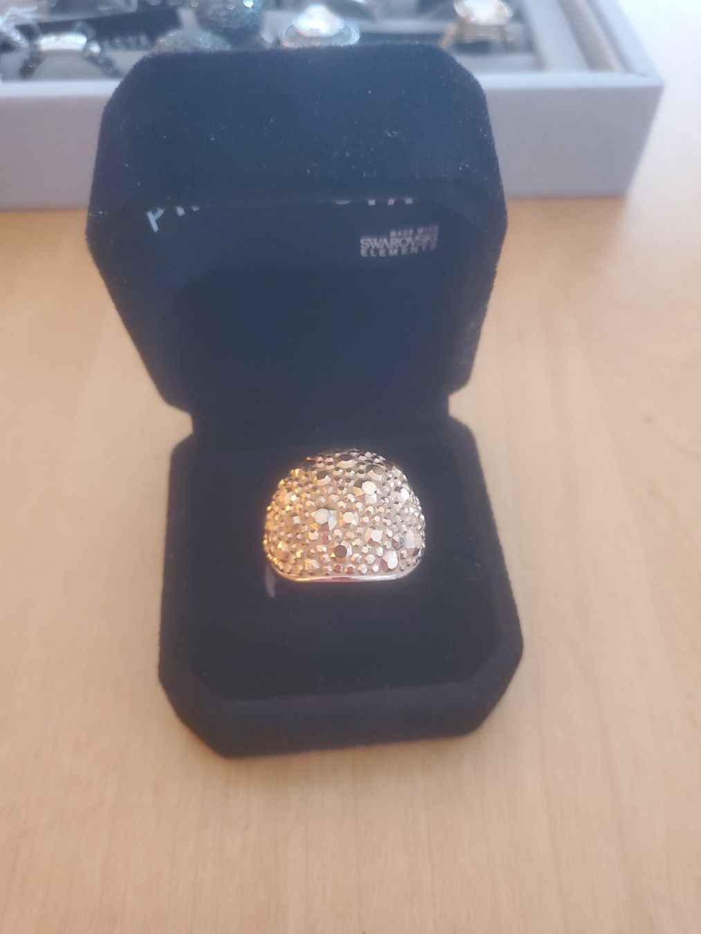 Swarovski Anelli: Swarowski Ring Phantasya Grösse 56 neu – Nuovo (secondo la descrizione) da Balsthal venduto da redcarpet 2