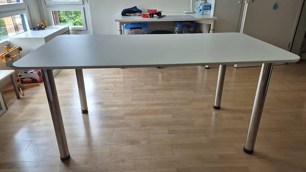 Scrivanie: Schreibtisch 160cm x 80cm – Usato da Belp venduto da anr_2607 3