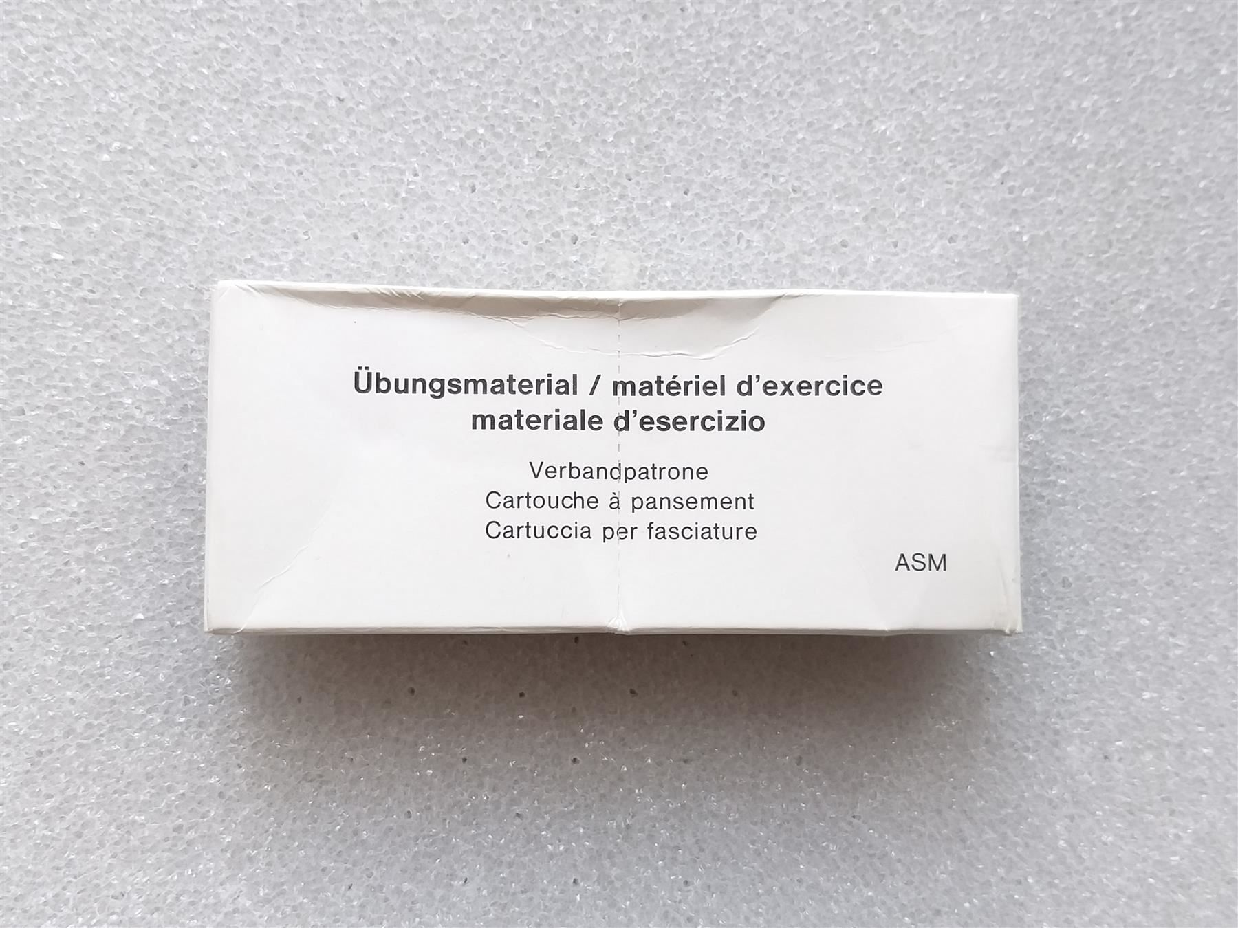 Kit di pronto soccorso: Übungsmaterial Verbandpatrone – Usato da Bauma venduto da SwissMilitaria