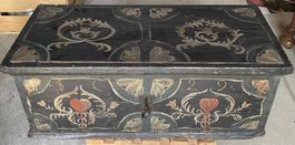Antik Truhe 1729 datiert