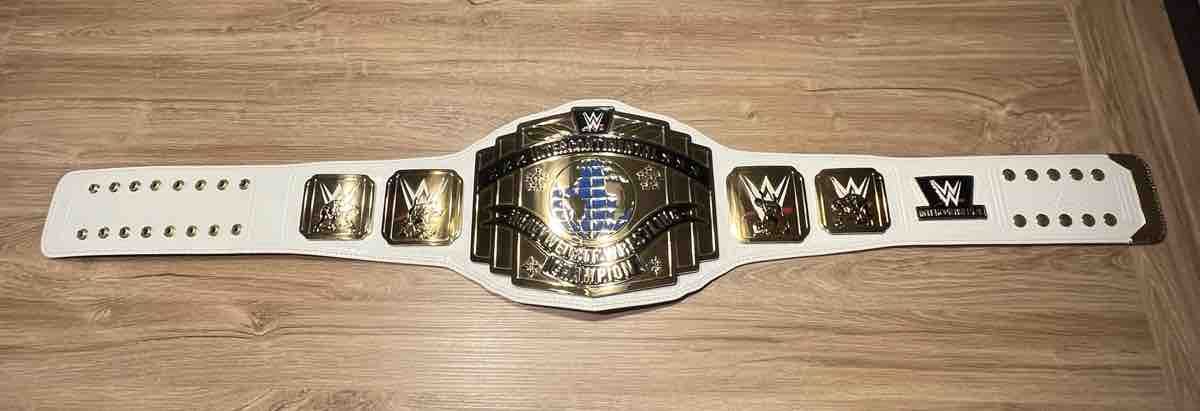 Giocattoli: WWE Commemorative Intercontinental Championship – Nuovo (secondo la descrizione) da Jonen venduto da Ufo_361 1