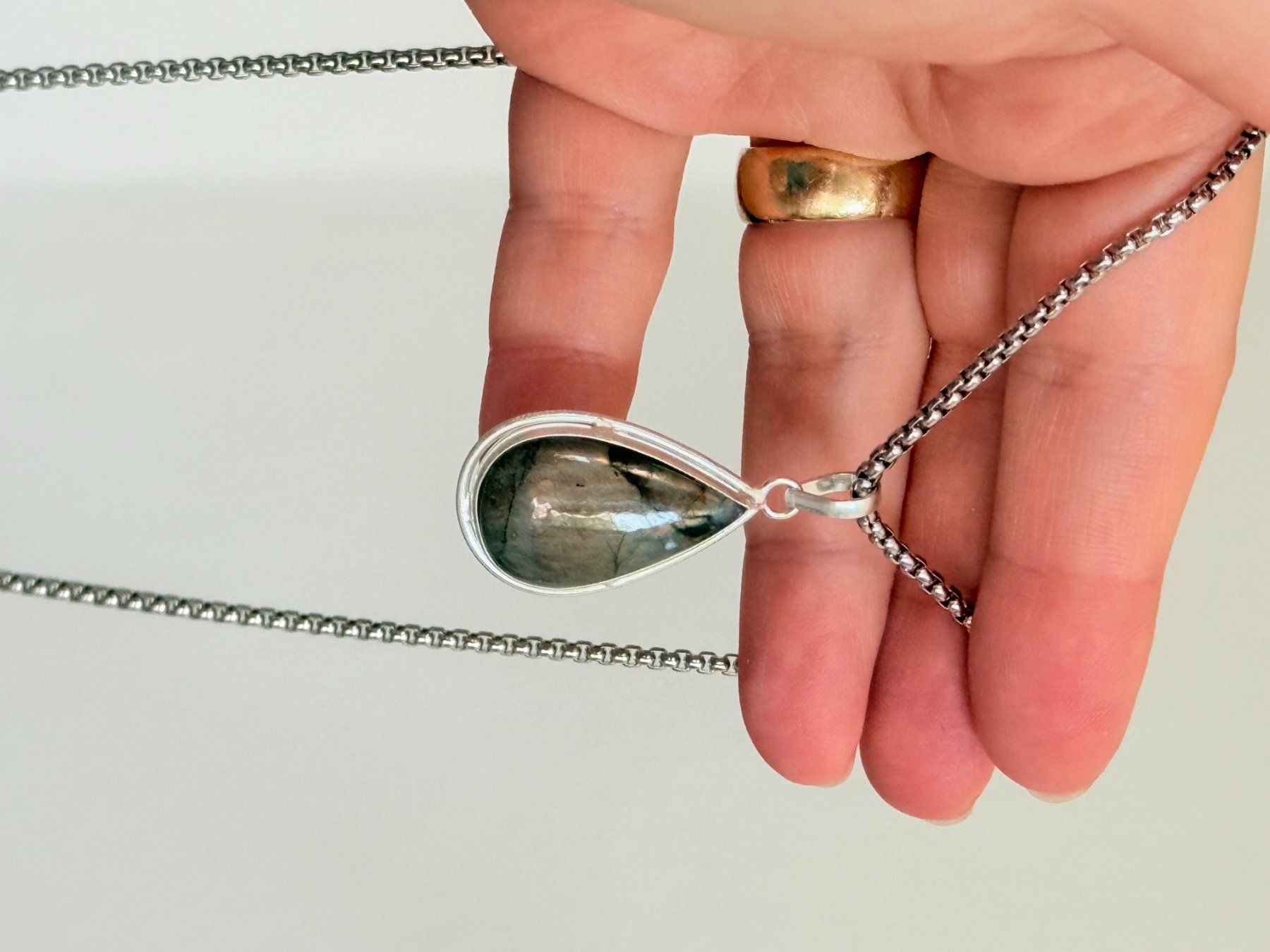 Catenine: Labradorite necklace – Nuovo e nell'imballaggio originale da Genève venduto da AGBERG 3