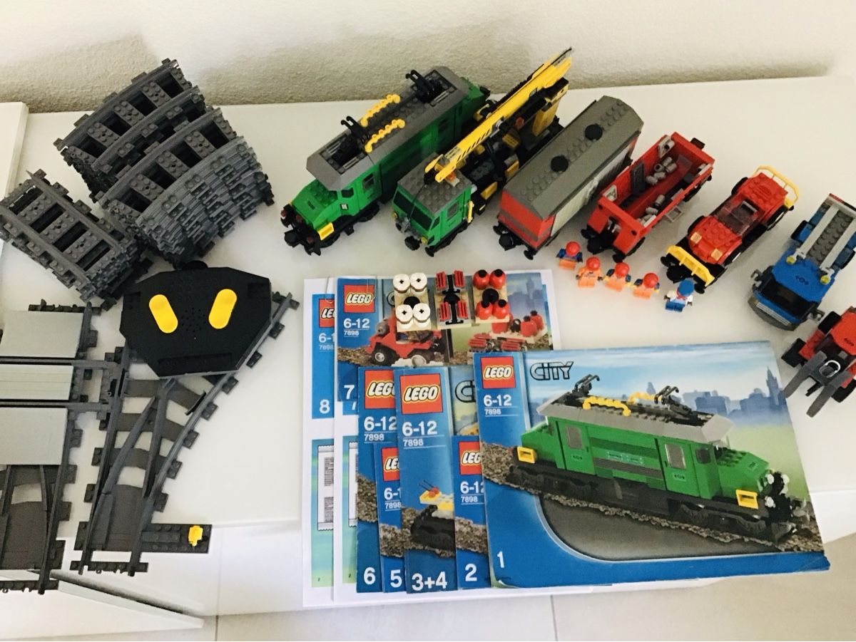 Lego Kit di costruzioni: Lego 7898 Cargo Train Deluxe – Usato da Rodersdorf venduto da alfa03