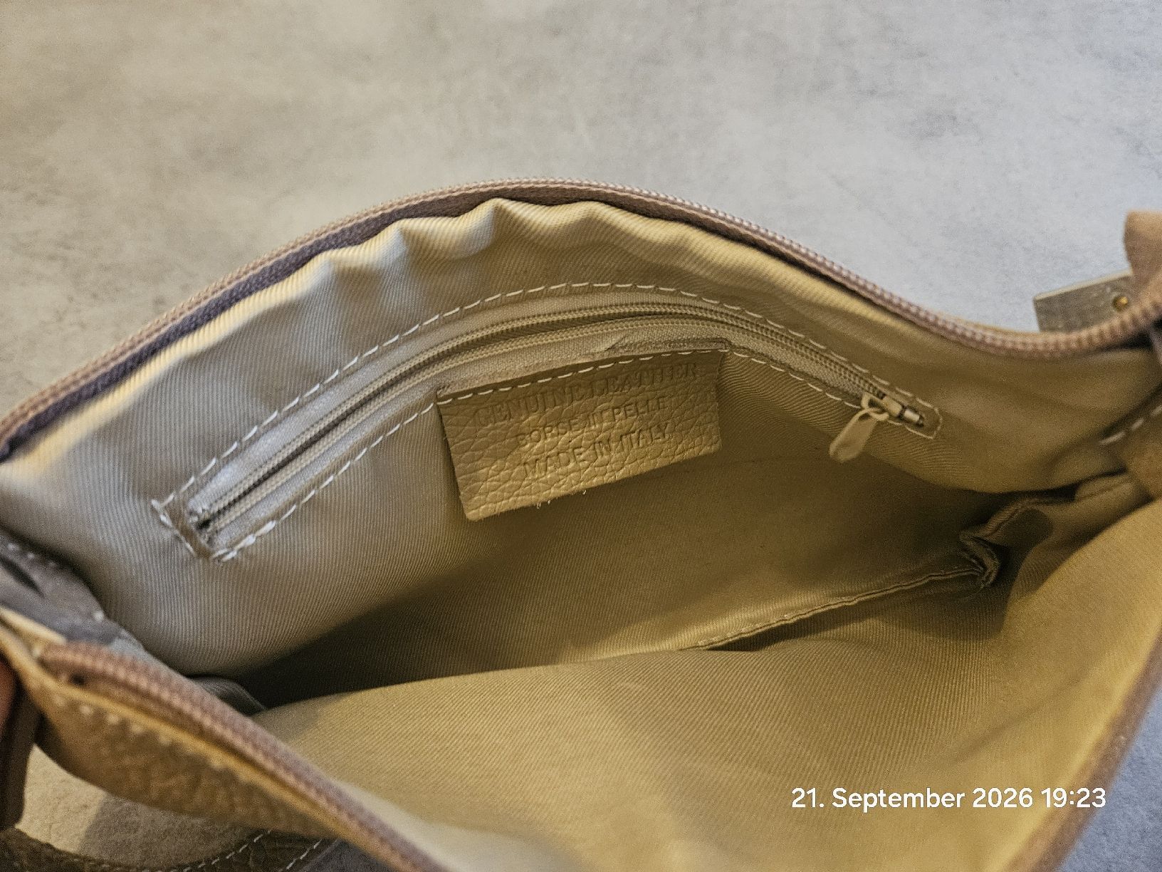 Borse da donna: Handtasche beige mit H-Verschluss gebraucht – Usato da Bünzen venduto da Milly32 7