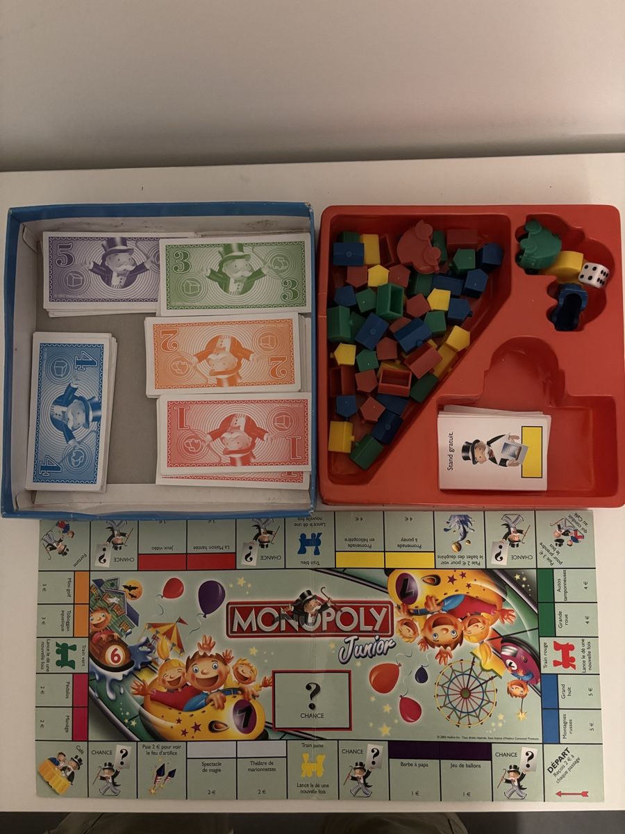 Hasbro Spiele: Mini Monopoly Junior – Gebraucht aus Gockhausen von jpa_bkg7 1