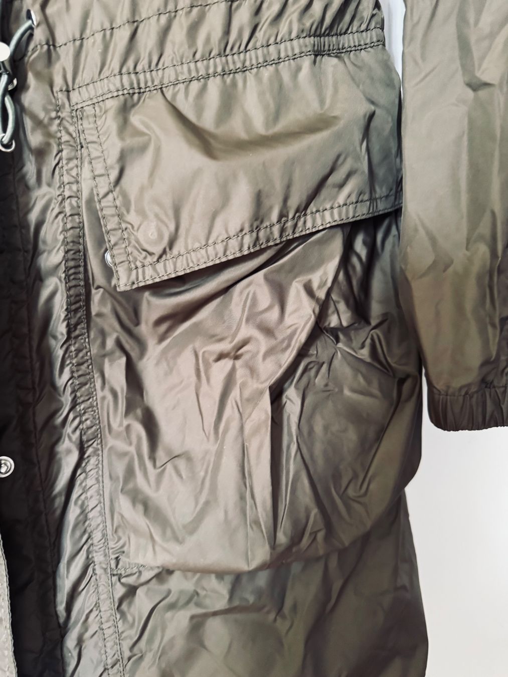 Moncler Giacche: Moncler parka – Usato da zürich venduto da Josmon 1