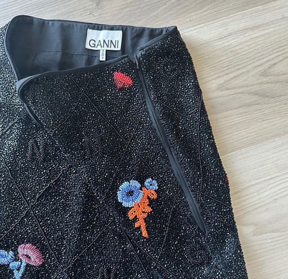 Ganni Gonne: Ganni Beaded Minirock – Usato da Zürich venduto da bar_s6yl 6