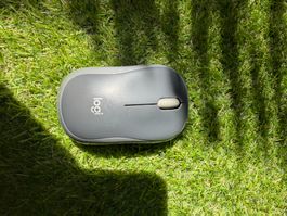 Logitech M185 Kabellose Maus Grau