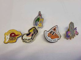 Pin's carnaval orbe 92-93-94-96 vintage collector