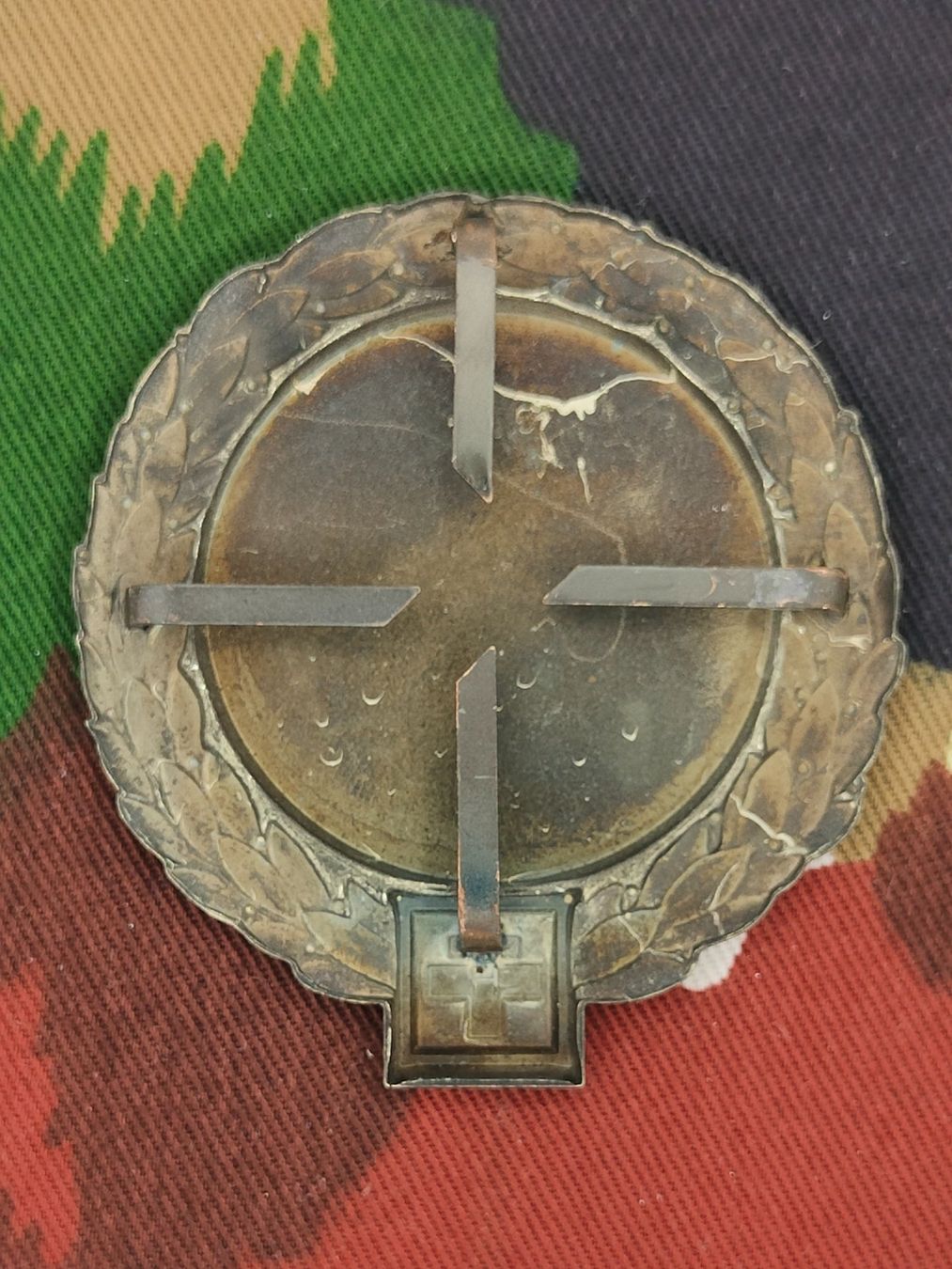 Schweizer Armee Placchette & Badge: Béretemblem Übermittlungsschule 63/263 – Usato da Bauma venduto da SwissMilitaria 1