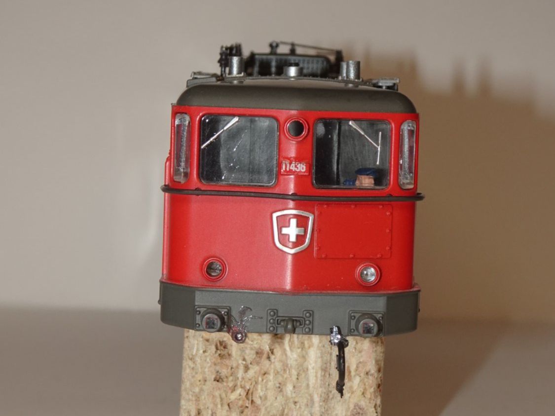 Roco Trains électriques: ROCO SBB Gehäuse Ae 6/6   H0 – Défectueux à Hinwil par Berling0 2