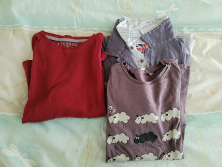 3 T-Shirts- 122/128