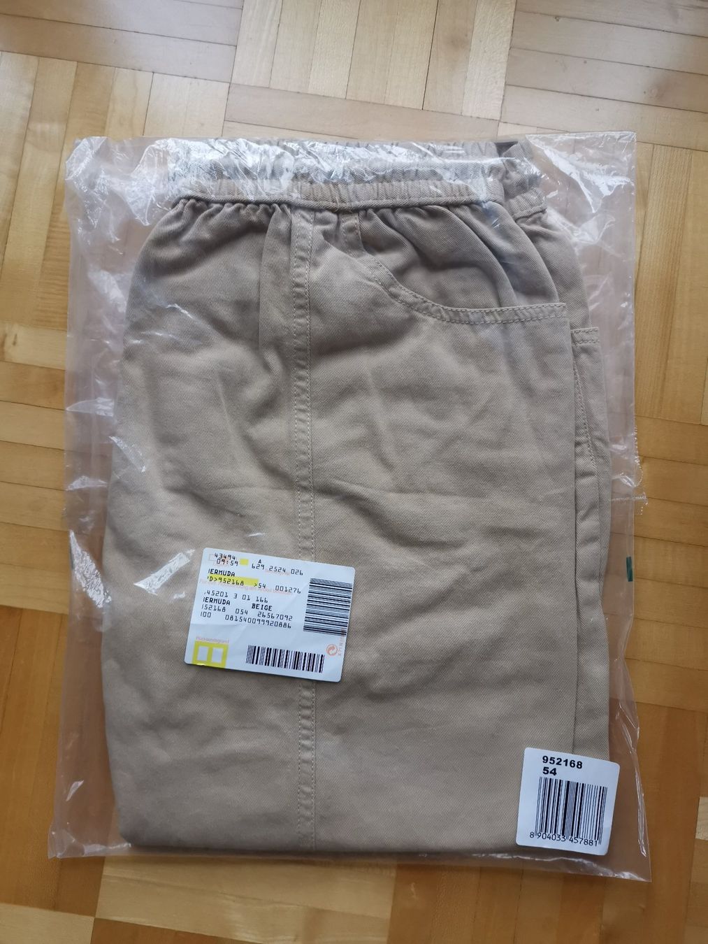 Pantaloni: Bermuda, Shorts in Gr. 54 – Nuovo e nell'imballaggio originale da Dornach venduto da Hei50
