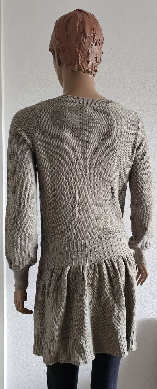 H&M Vestiti: H&M Damen Pulloverkleid beige Grösse 36 – Usato da Basel venduto da Allerlei-Basel 1
