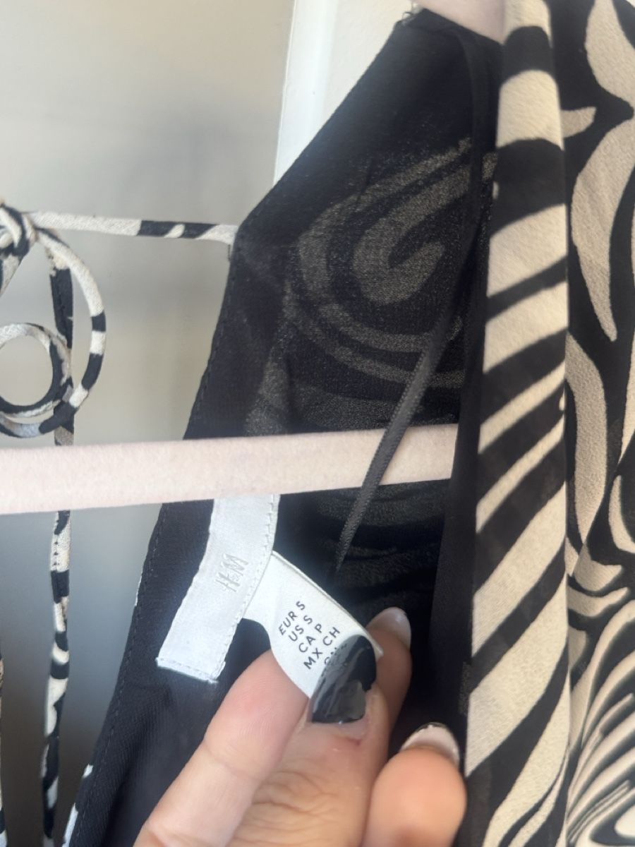 H&M Blusen: Zebra Print blouse – Gebraucht aus Zürich von Sefora_sp 3